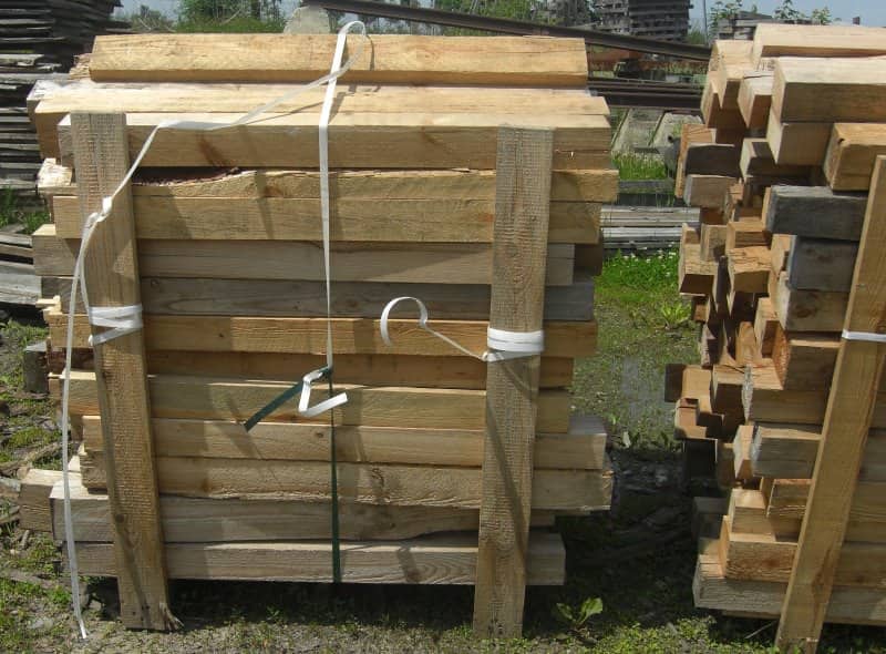Nadelbrennholz lang aus harzreichem Kiefernholz, Sägewerk HOLZ-BARAN bei Leipzig