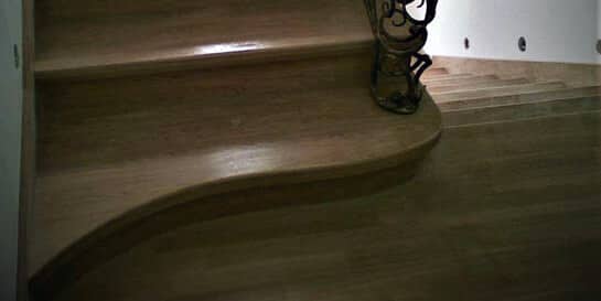 Massivholz-Treppe als Unikat — gefertigt von HOLZ-BARAN GmbH